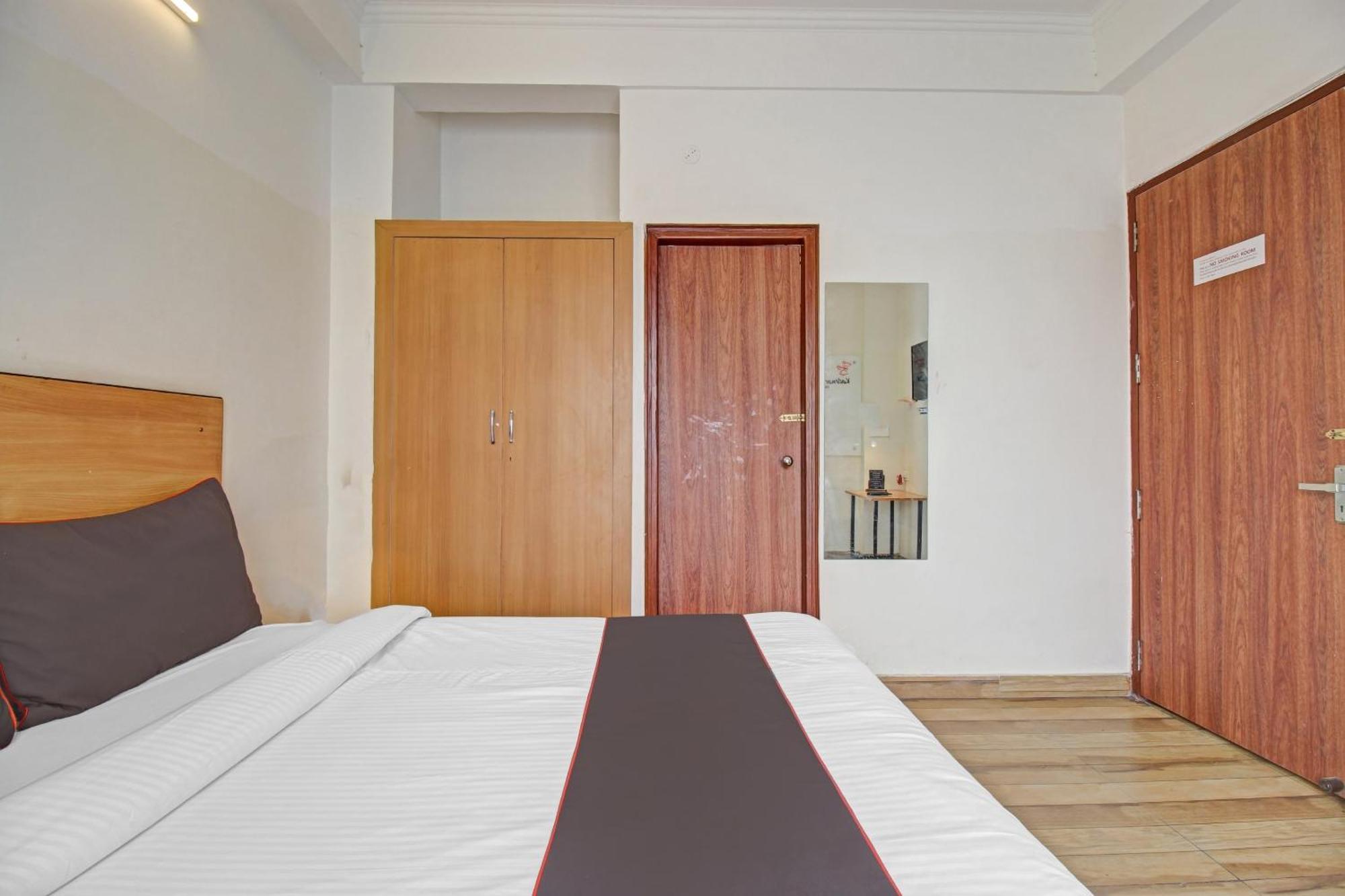 Super Townhouse Kachnar House Vikas Nagar Hotel Hasanganj Luaran gambar