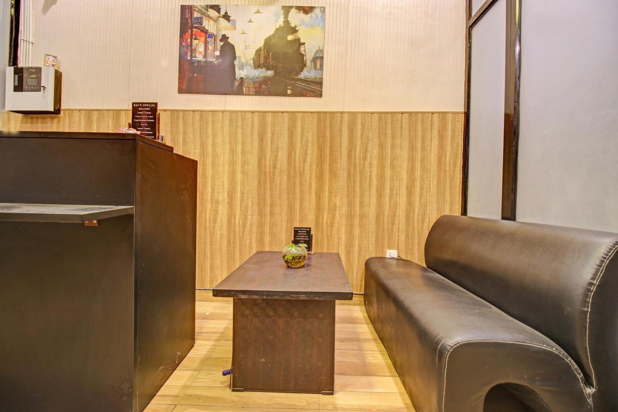 Super Townhouse Kachnar House Vikas Nagar Hotel Hasanganj Luaran gambar